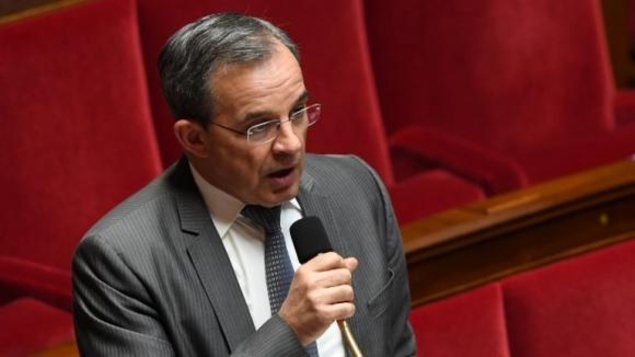 Le brief politique. Thierry Mariani ne sera pas sanctionné pour avoir prôné un rapprochement avec le FN