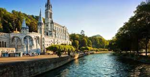 Le train de nuit Paris-Lourdes reprend du service !