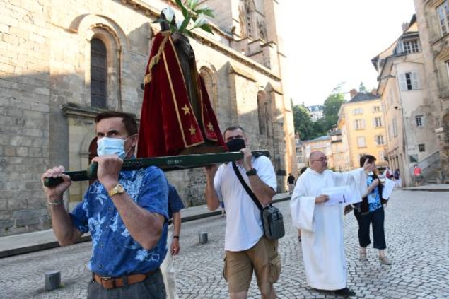 Tulle : La procession de la Lunade, née en 1346 en pleine peste, interdite par le préfet en raison du COVID !